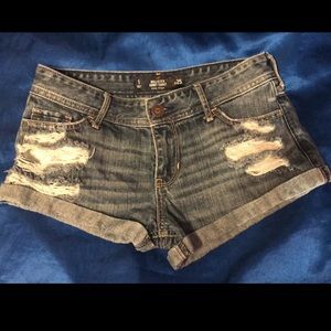 Size 1 Hollister Short-shorts
